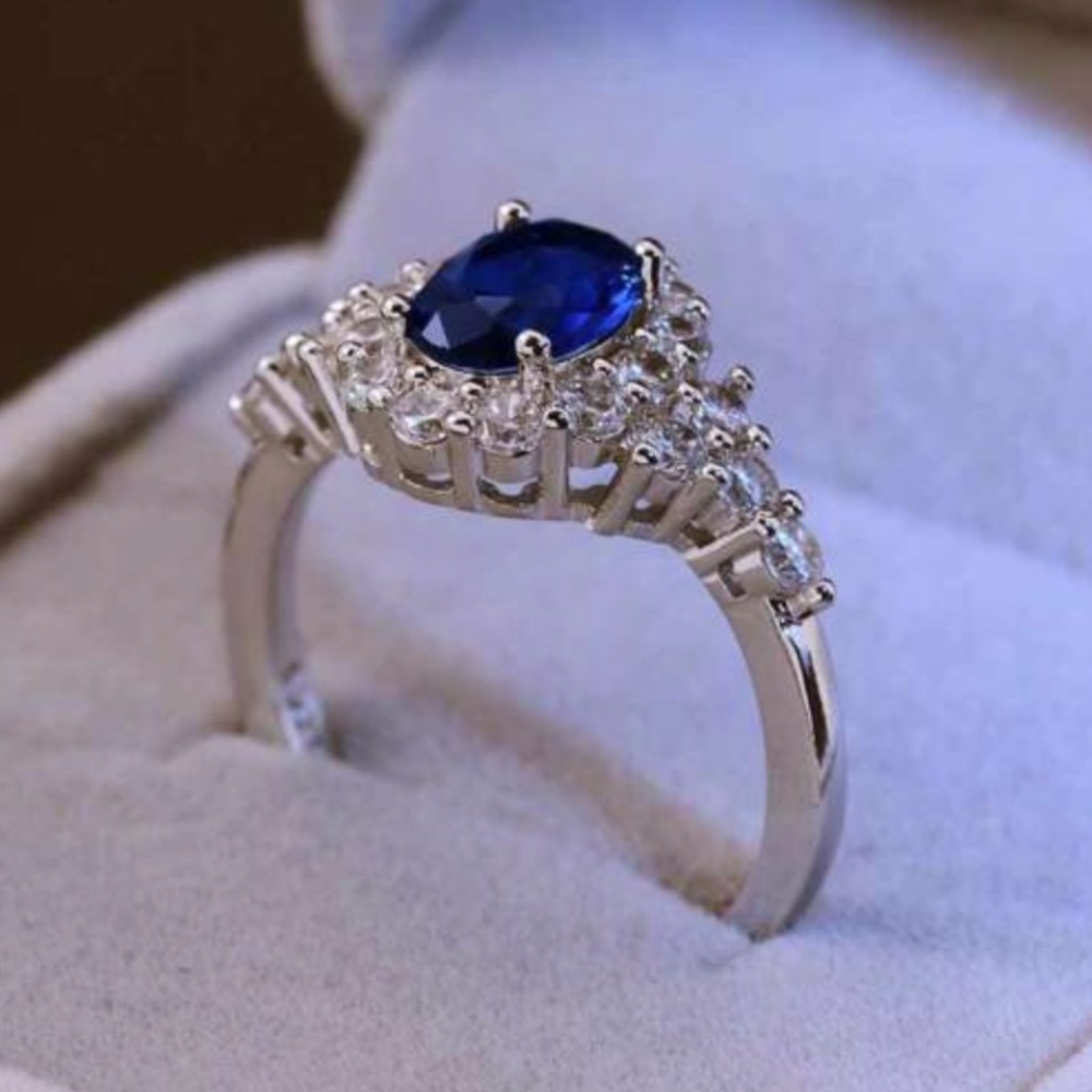 925 STAMPED OVAL CUT BLUE SAPPHIRE SILVER RING - Picture 5 of 5